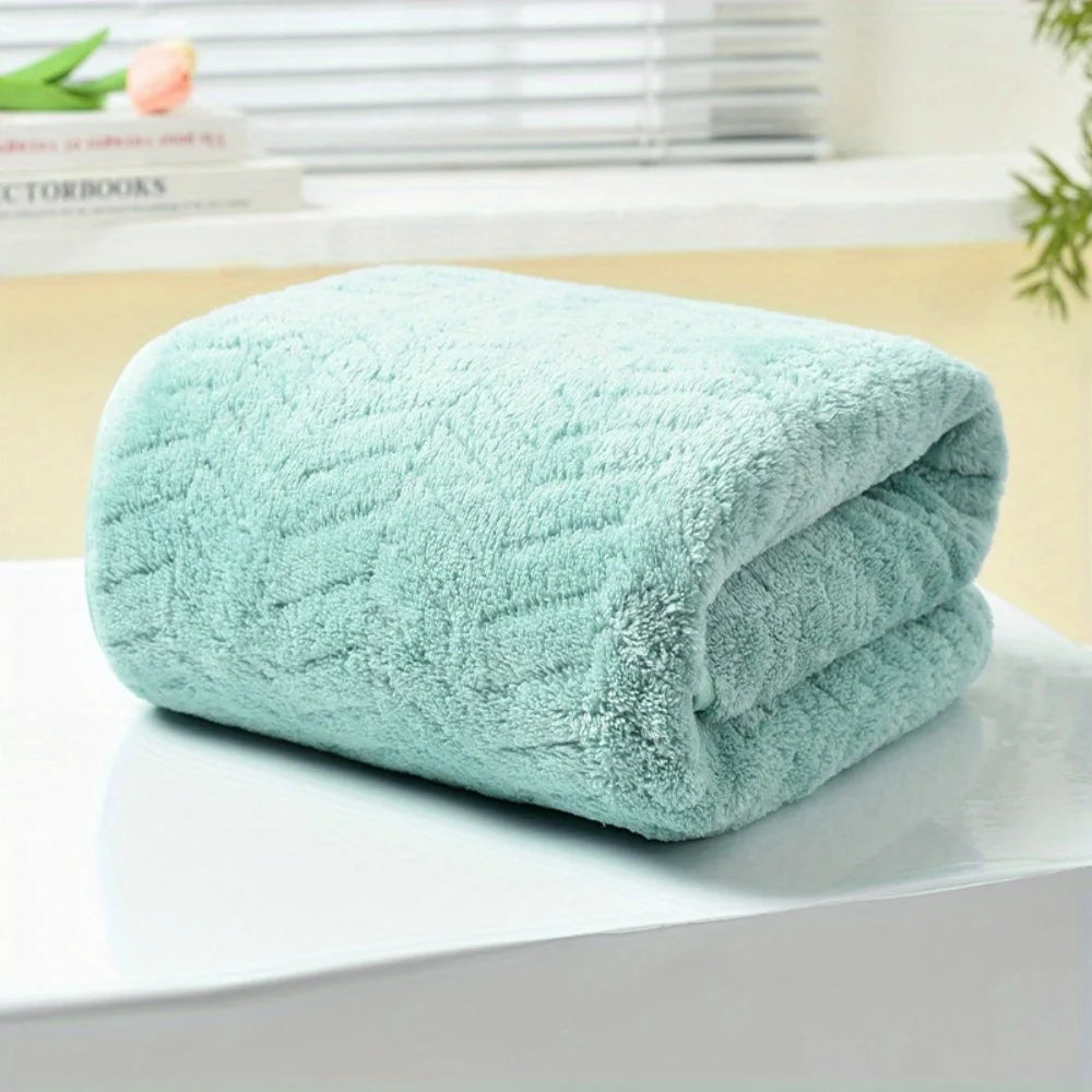 Large Bath Towel Heavyweight Quick-Dry Ultra-Soft & Highly Absorbent for Adults Ideal for Kitchen Use Lightweight Portable
