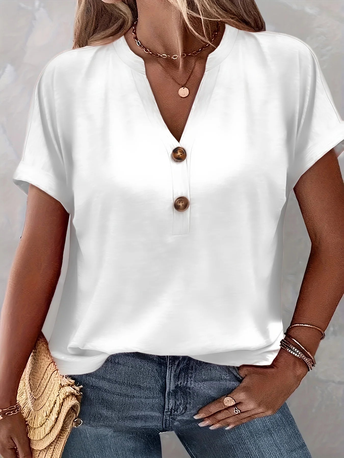 Chic Plus Size Short Sleeve Buttoned V-Neck Casual T-Shirt Lightweight Summer Top for Women