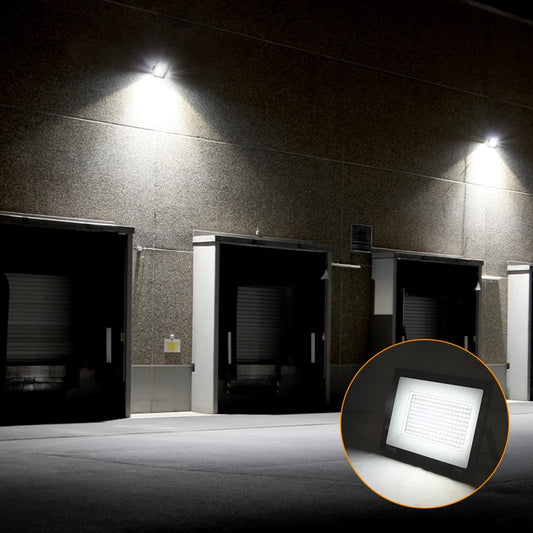 LED Strålkastare Utomhus – 100W / 150W / 200W, Varmvit/Kallvit, Vattentålig, Trädgård & Garage