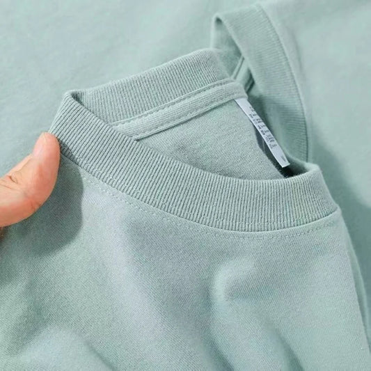 Enfärgad t-shirt i bomull för herrar