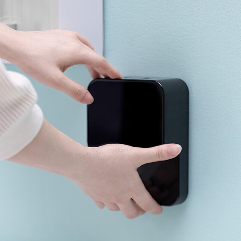 Automatisk tvålpump med LED-display och infraröd sensor