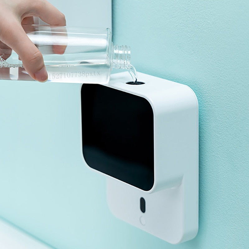 Automatisk tvålpump med LED-display och infraröd sensor