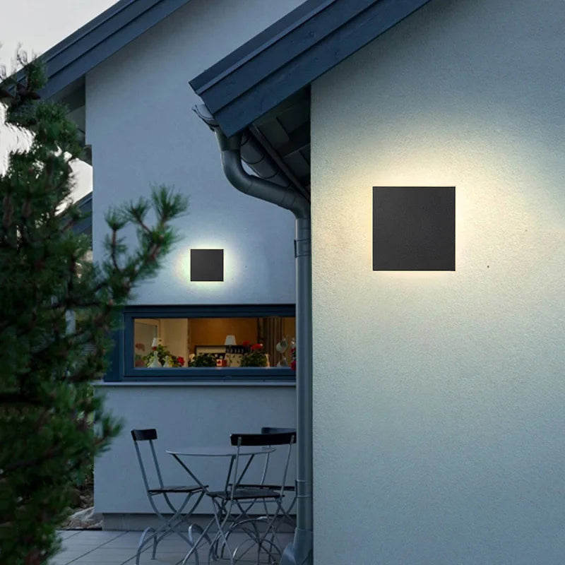 Modern LED Vägglampa Utomhus – IP65, Svart Aluminium, Rund/Fyrkantig, 12W, Varmvit/Neutral/Kallvit, Ø15/18cm