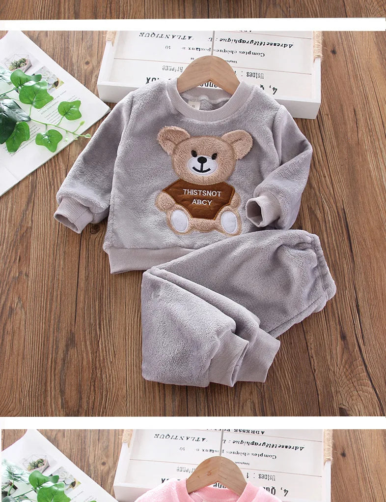 Baby & Barn Flanell Pyjamas Set – Tecknad Björn Fleece Mjuk Unisex Höst/Vinter Storlek 80–130 (1–6 år)