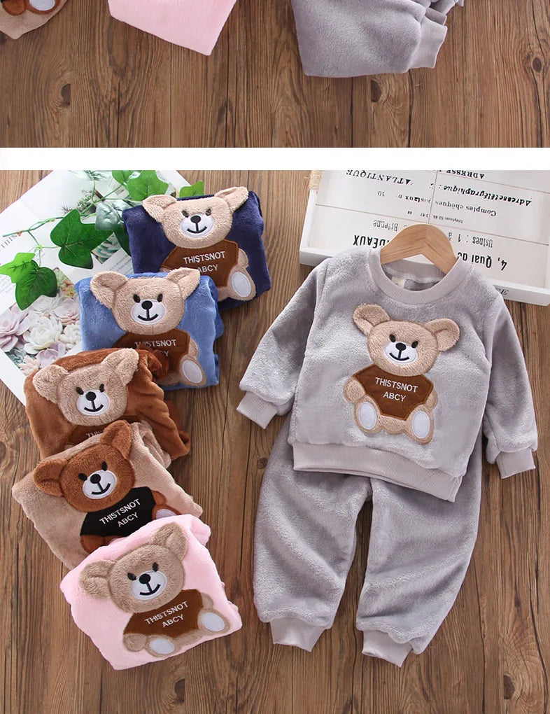 Baby & Barn Flanell Pyjamas Set – Tecknad Björn Fleece Mjuk Unisex Höst/Vinter Storlek 80–130 (1–6 år)