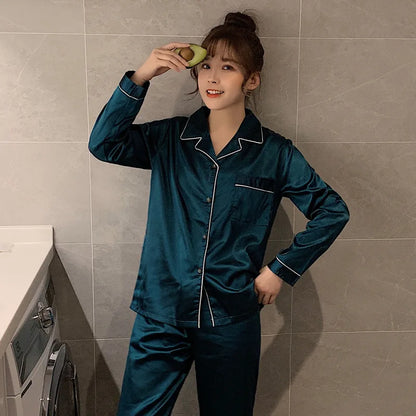 Song of Silk pyjamasset med satinkänsla – långärmad överdel och byxor, M–3XL