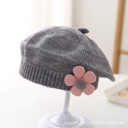Babyberet med Blomdekor – Lammull Stickad Prinsessstil 17 Färger Unisex 3–48 Mån Höst Vinter 2026