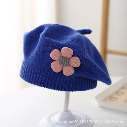Babyberet med Blomdekor – Lammull Stickad Prinsessstil 17 Färger Unisex 3–48 Mån Höst Vinter 2026