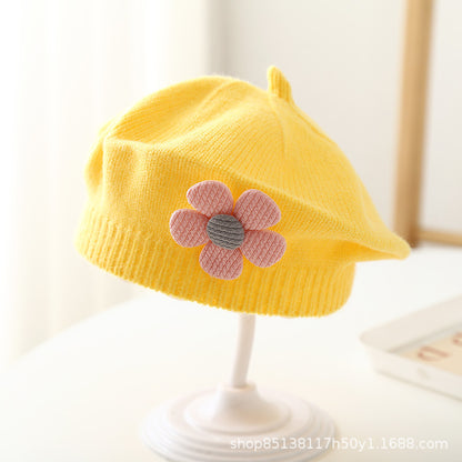 Babyberet med Blomdekor – Lammull Stickad Prinsessstil 17 Färger Unisex 3–48 Mån Höst Vinter 2026