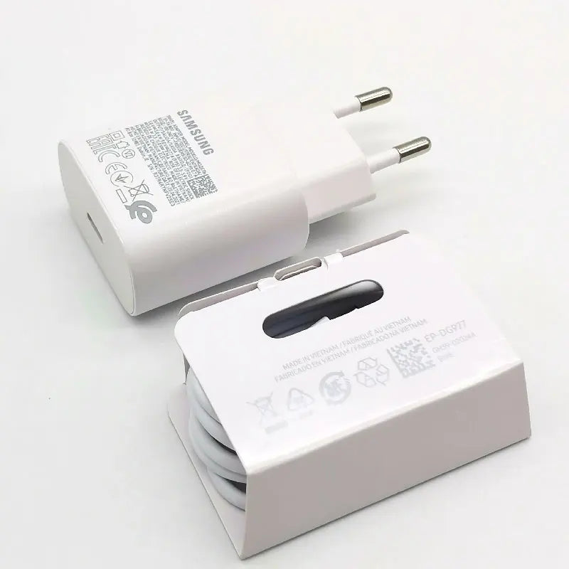 25W USB-C PD-laddare EP-TA800 med EU-kontakt och kabel
