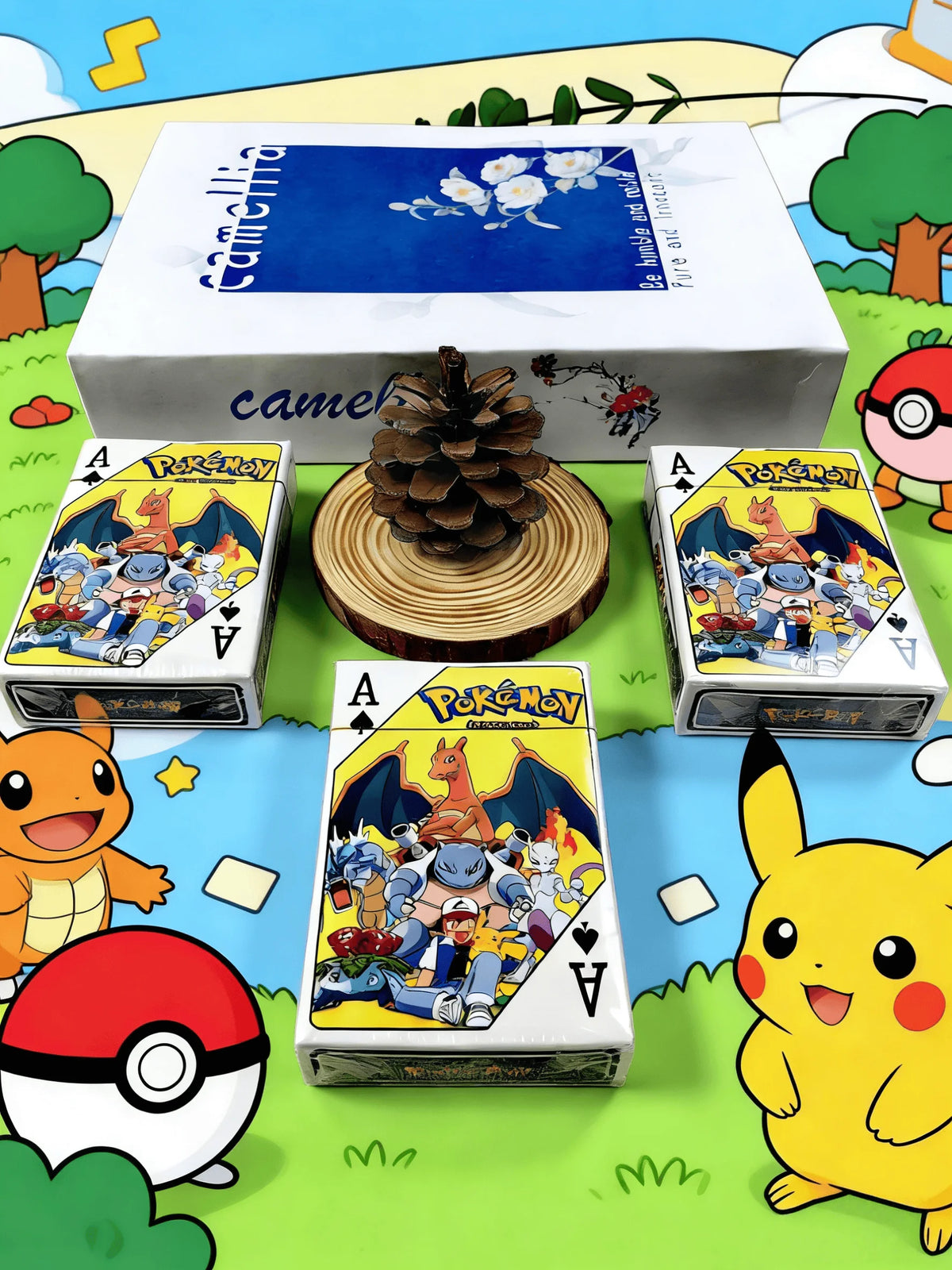 Pokemon poker spelkort med Pikachu och Charizard