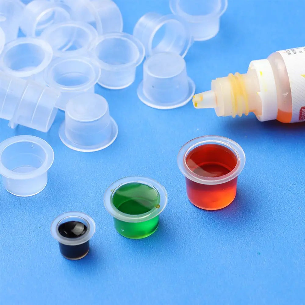 100Pcs Tattoo Ink Caps Disposable Plastic Cups Body Art Tattoo Pigment Cups Container Holder Stand Makeup Tattoo Supplies L/M/S