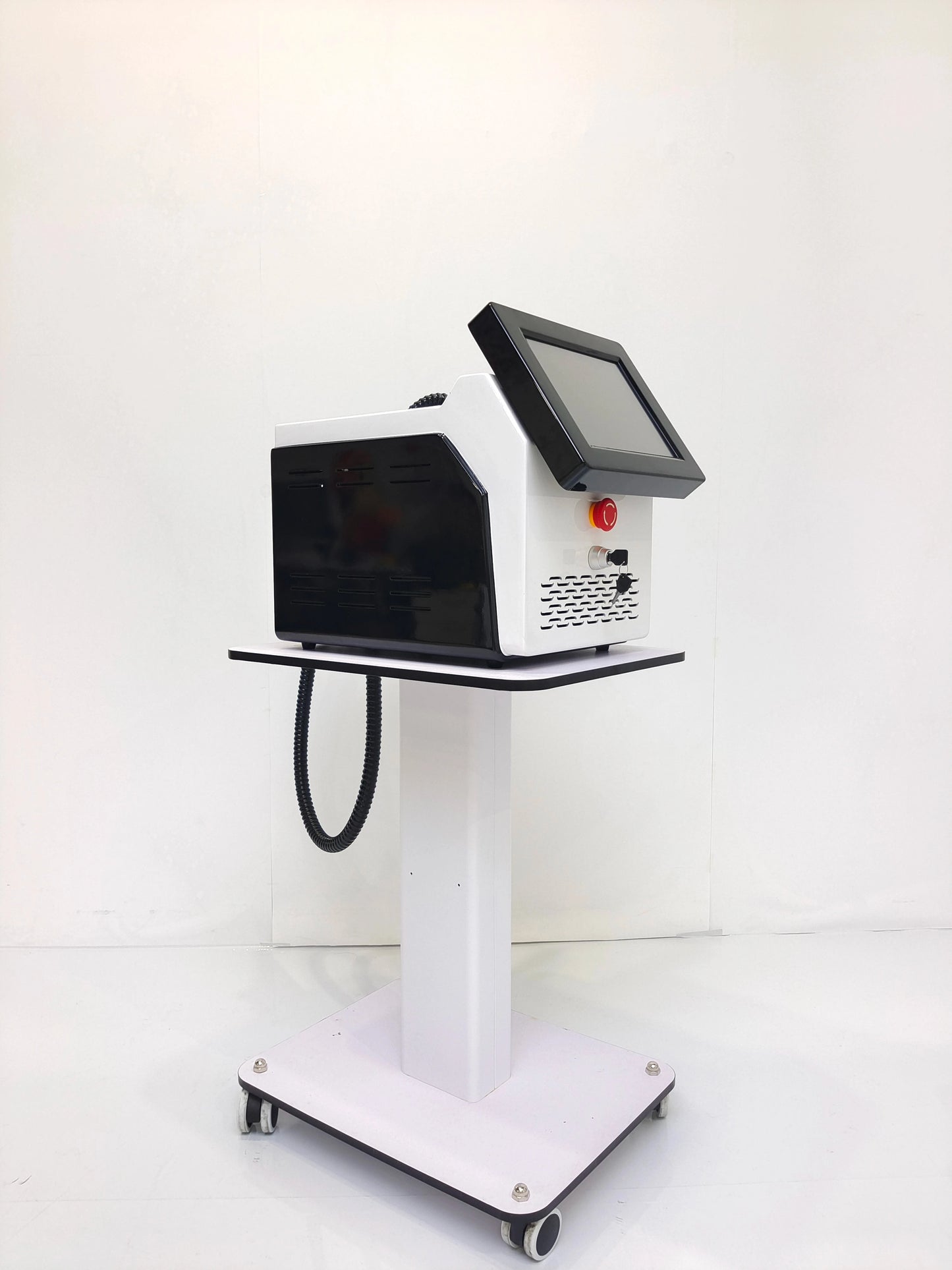 2026 NEO Pico Laser Tattoo Removal Machine Professional Q Switched Nd Yag System Beauty Salon Equipment for Dark Skin Treatment