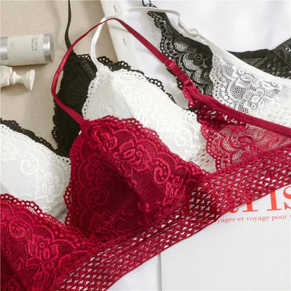 Women Sexy Lace Bra No Steel Ring Beauty Back Wrapped Chest Comfortable Deep V Brassiere Stretch Triangle Cup Padded Underwear