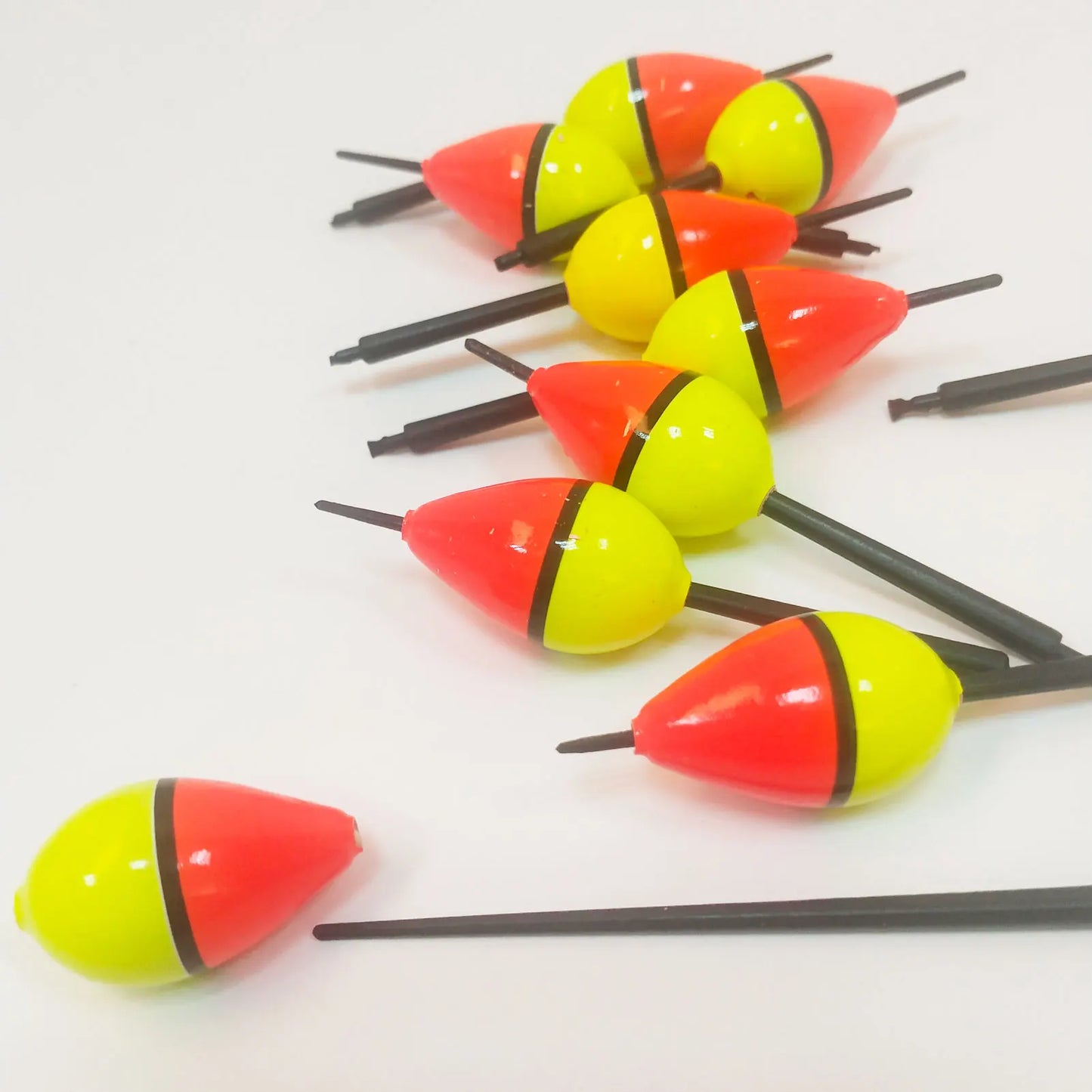 FREE FISHER 10pcs/Lot Lighted Fishing Floats,8cm Bobbers,Collection Cork Buoy Paulownia Wood Floats Plastic Stick Buoyancy 2g