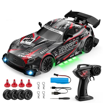 LKCOMO radiostyrd driftbil 1:24 med fyrhjulsdrift och LED-ljus
