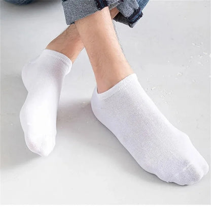 Shallow mouth invisible short socks with anti slip and anti fall features, black, white and gray basic design
