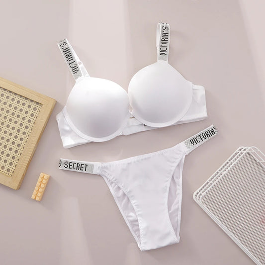 Victoria's Secret Shine Script – Push-up BH & Stringtrosa Set
