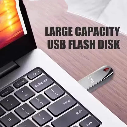 USB-minne i metall med flera lagringskapaciteter