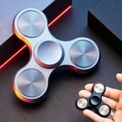Fidget Spinner Tre Blad – Aluminiumlegering Tyst Stresslindring Anti-ångest Portabel Present Vuxna 5 Färger 2026