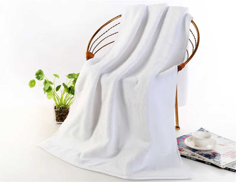 100% Pure Cotton Towel, High-Quality Bath Towel, 5-Star Hotel Thick Beach Towel, Softer 70x140cm Thick Bath Towel