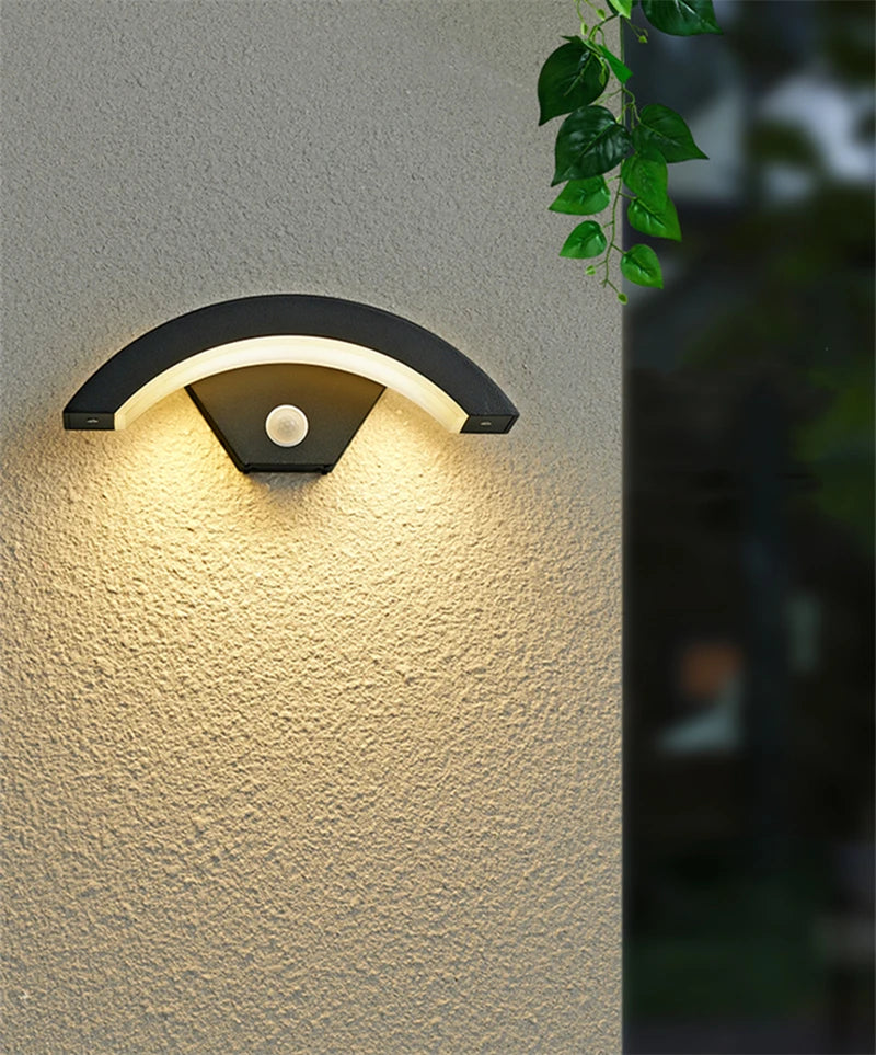 Khelsse Utomhusvägglampa LED IP65 – PIR Rörelsesensor 12/24/30/36W 150lm/W Varmvit Neutralvit Kallvit Aluminium 2år Garanti