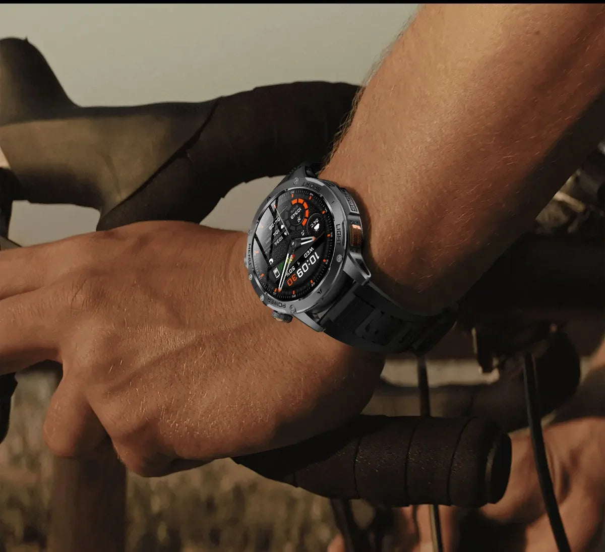 2026 New Men's GPS Outdoor Sports Smart Watch AMOLED Screen NFC Flashlight Heart Rate Monitor Waterproof Bluetooth Call 1000mAh