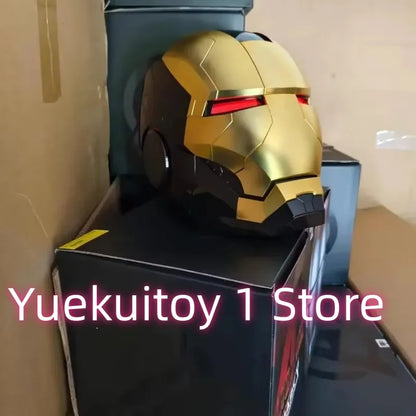 Bärbar Bumblebee hjälmleksak med armkanon och rollspelsdesign