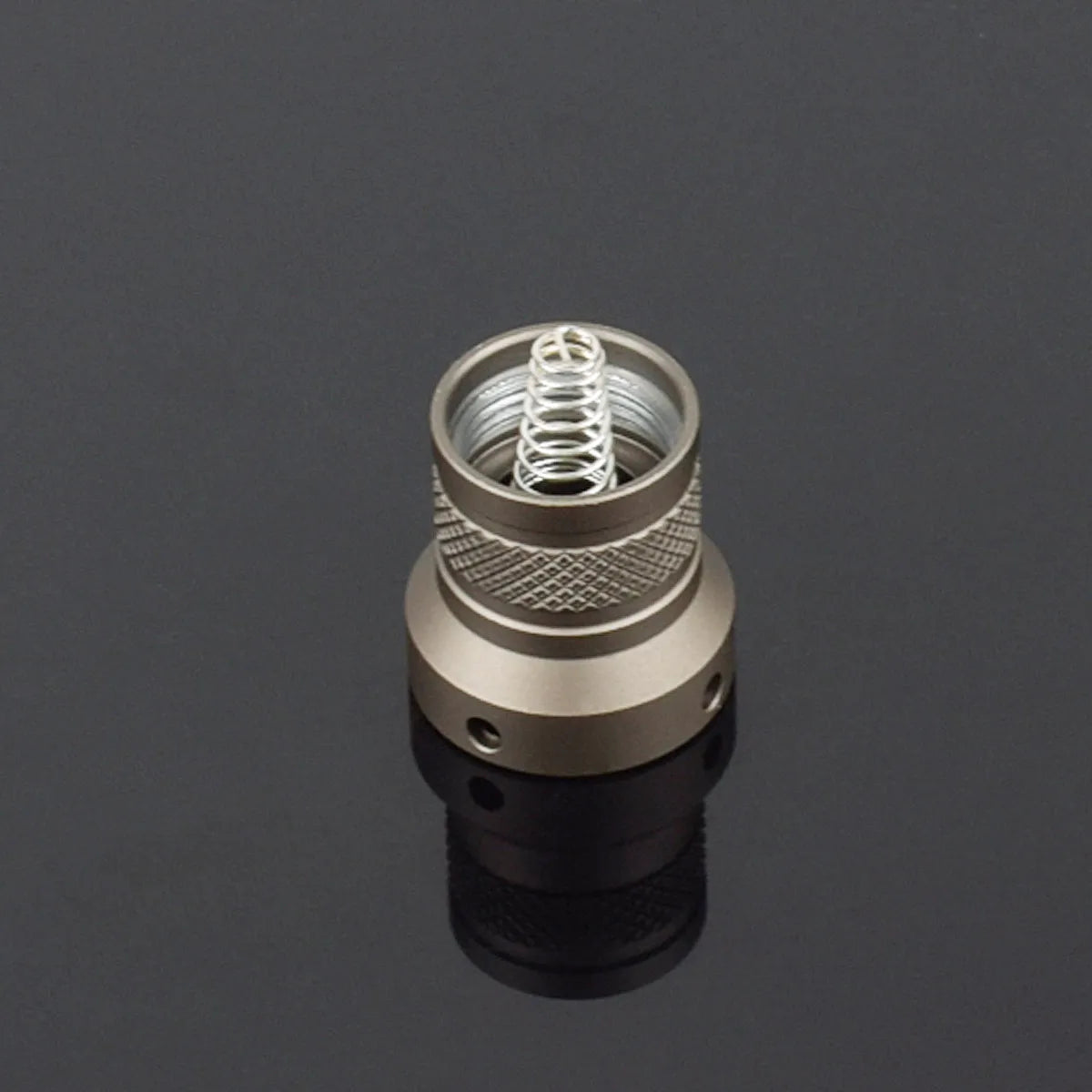 Taktisk M600 Vapenlamp med Tryckströmbrytare för 20 mm Skena