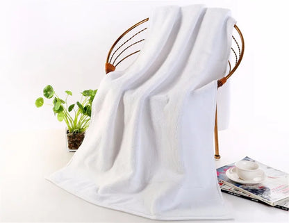 100% Pure Cotton Towel, High-Quality Bath Towel, 5-Star Hotel Thick Beach Towel, Softer 70x140cm Thick Bath Towel