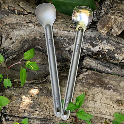 Tiartisan Titaniumsked & Spork – Ultralättviktig 15g, Långt Handtag, Frostad/Polerad, Camping