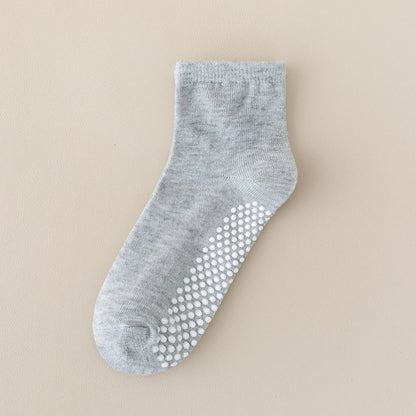 5 pairs of anti slip adhesive floor socks, classic black and white gray socks for student sports, spring and summer children's s