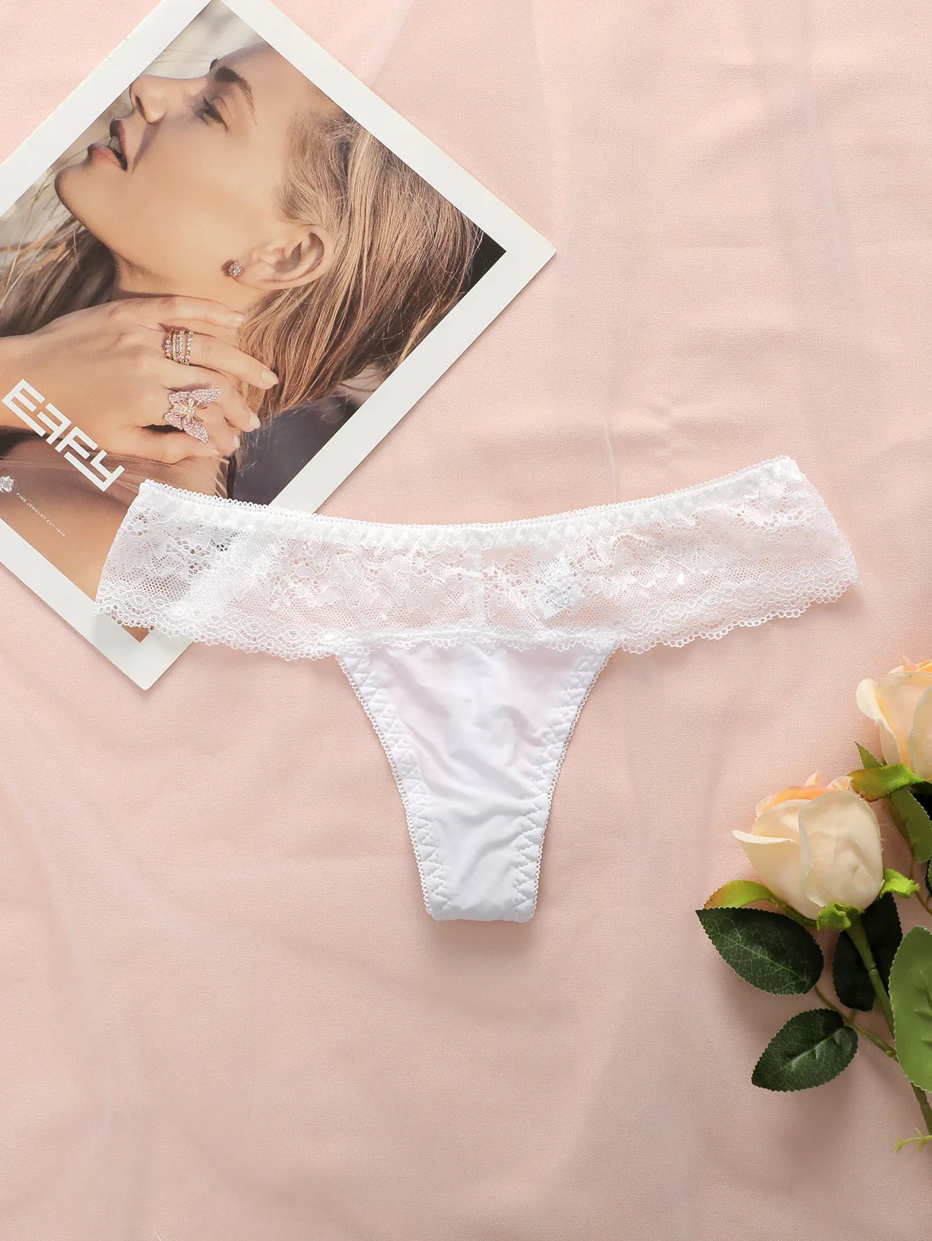 Hot selling women's sexy embroidered lace bra set with steel ring gathering push up and seamless thong set B6064