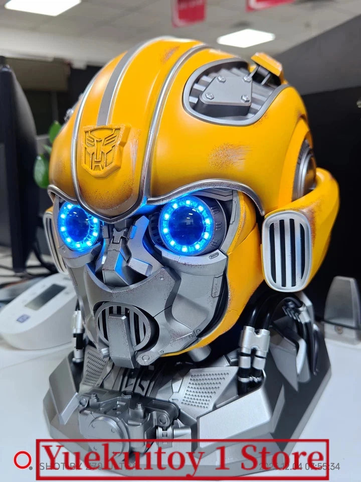 Bärbar Bumblebee hjälmleksak med armkanon och rollspelsdesign