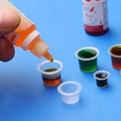 100Pcs Tattoo Ink Caps Disposable Plastic Cups Body Art Tattoo Pigment Cups Container Holder Stand Makeup Tattoo Supplies L/M/S