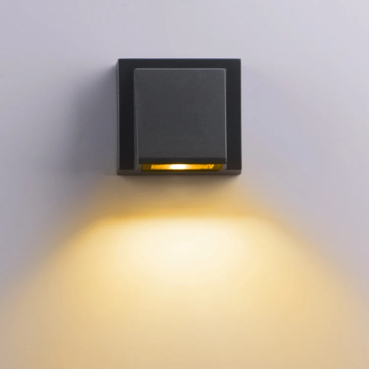 LED Vägglampa Utomhus & Inomhus – Upp & Ned Ljuseffekt, Vattentålig, AC85–265V, 8 Stilar
