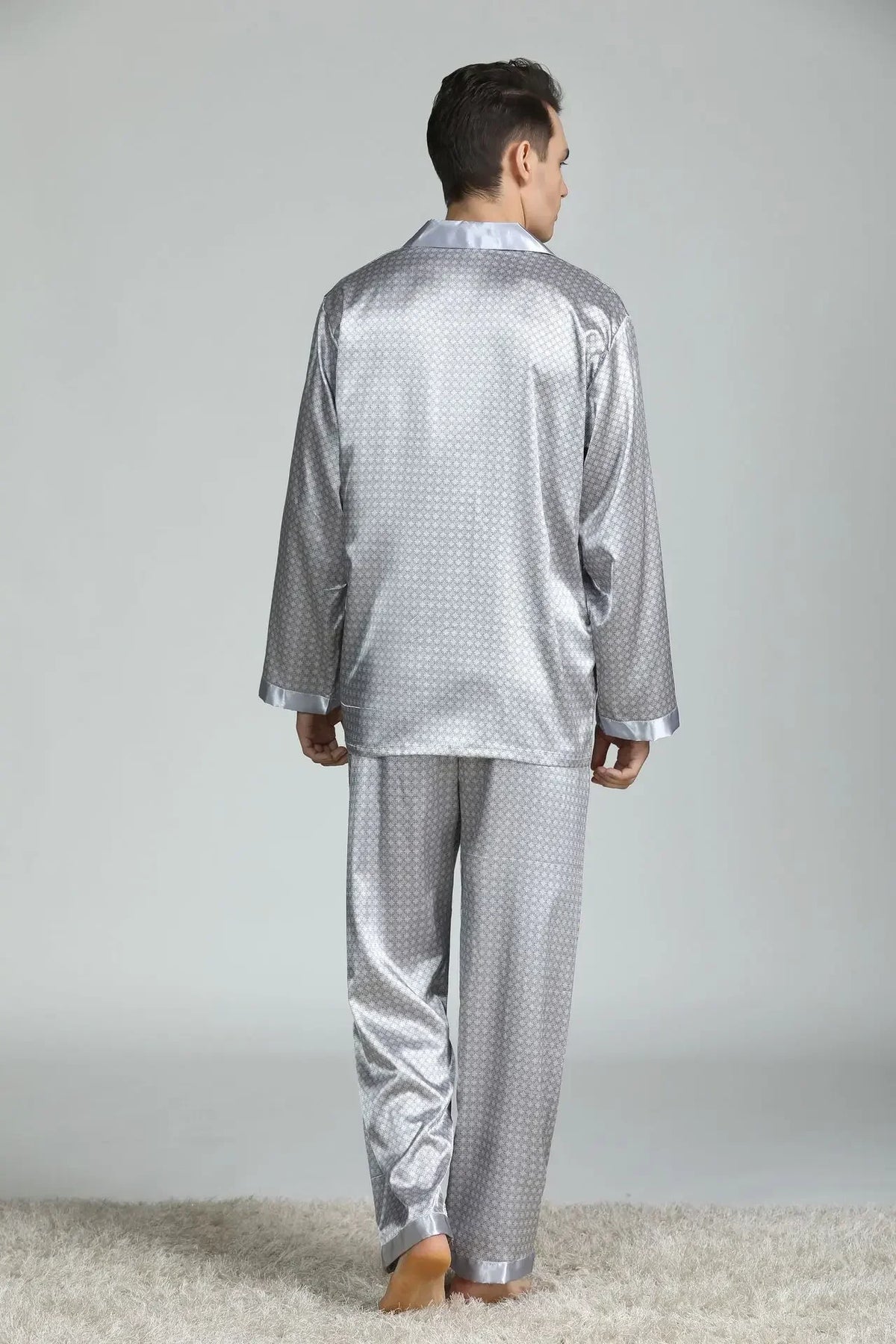 Pyjamasset herr med satinkänsla – långärmad överdel och långbyxor, L–3XL