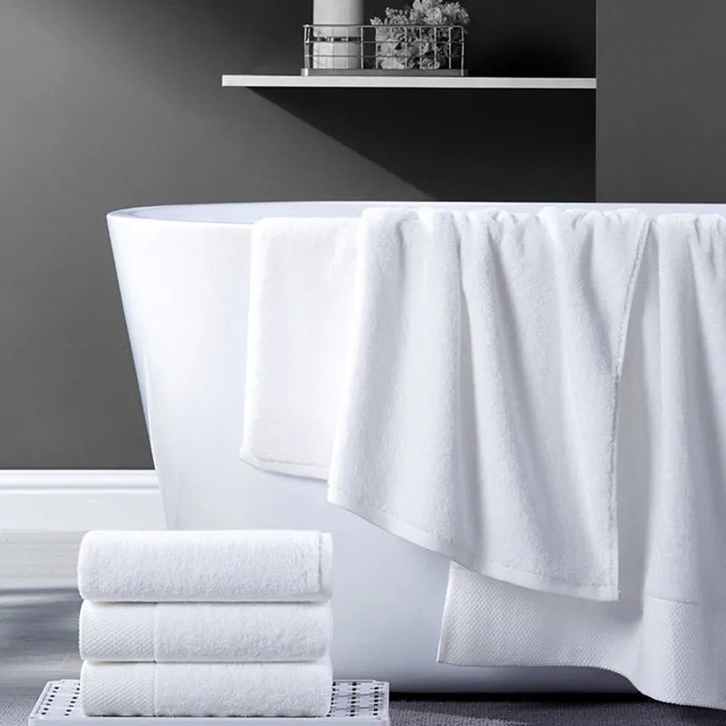 Super large pure cotton bath towel High absorbent white bath towel Multi-functional towel Hotel beauty salon cotton bath towel