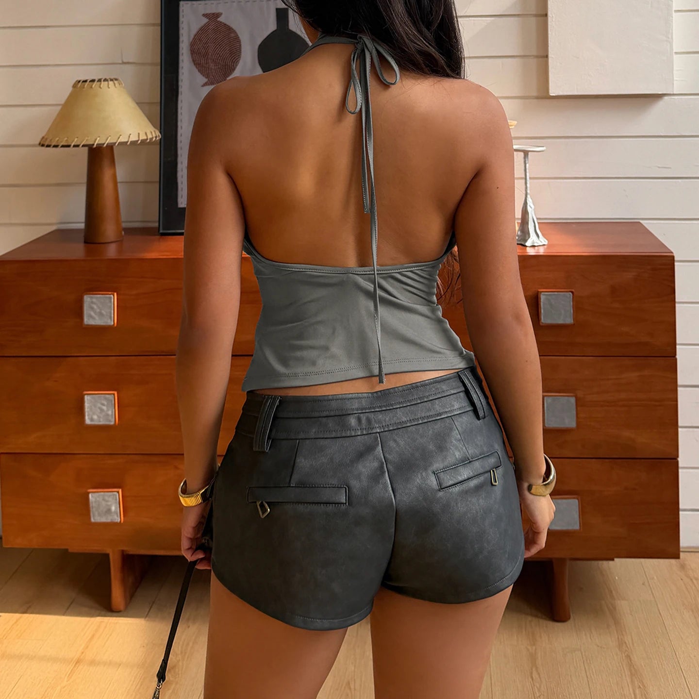 Dam Drapad Halterneck Cami Top – Djup V-ringning Knytrygg Y2K Slim Streetwear Sommar 2026, Grå S–L