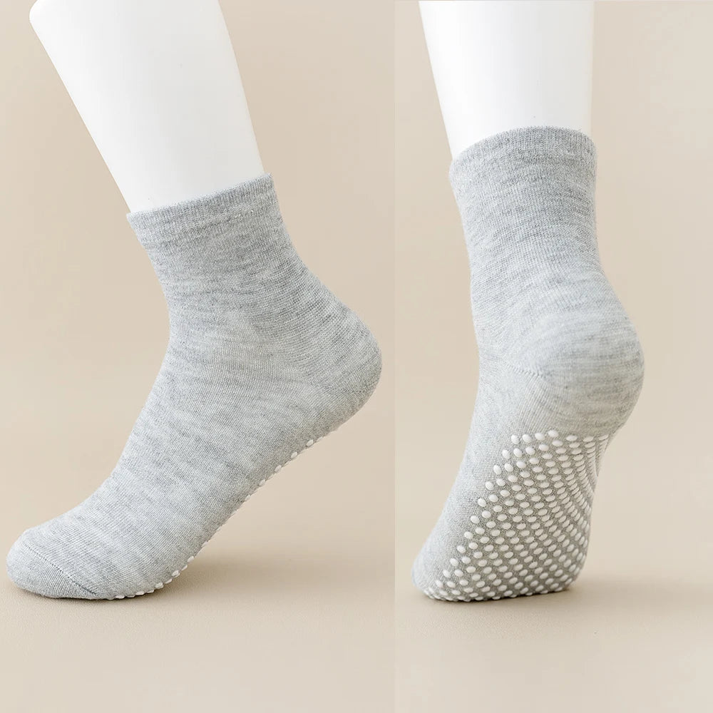 5 pairs of anti slip adhesive floor socks, classic black and white gray socks for student sports, spring and summer children's s