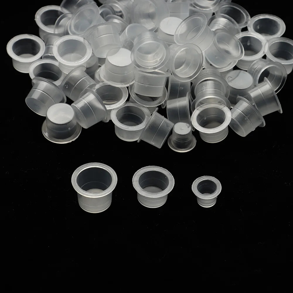 100Pcs Tattoo Ink Caps Disposable Plastic Cups Body Art Tattoo Pigment Cups Container Holder Stand Makeup Tattoo Supplies L/M/S