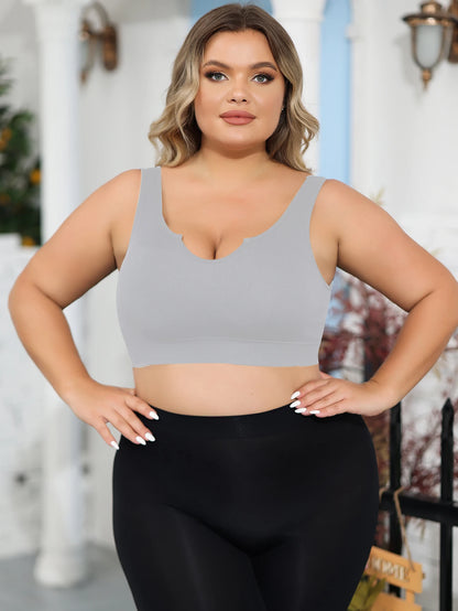 Women's plus-size underwear bra is comfortable, no underwires, gathered to close the side breasts, and prevent sagging