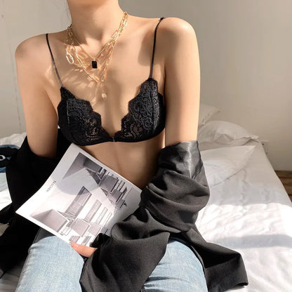 French Triangle Cup, No Steel Ring, Women's Ultra-thin Summer Lace, Pure and Delicate Straps, Beautiful Back, Front Buckle Bra