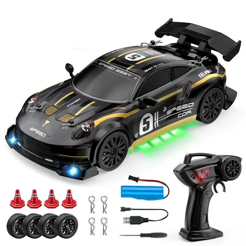 LKCOMO radiostyrd driftbil 1:24 med fyrhjulsdrift och LED-ljus