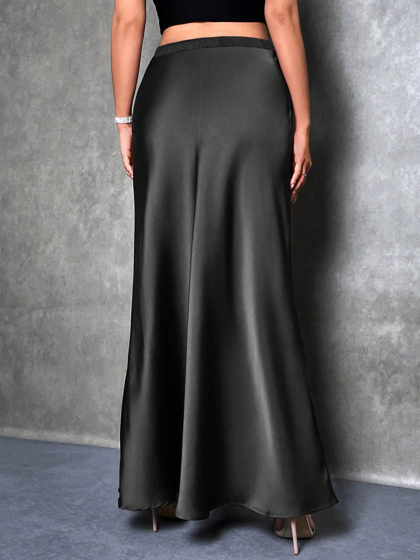 Solid Color High-Waisted Elegant Satin Skirt, Women's Plus-Size Skirt, Suitable for Spring, Summer, and Autumn