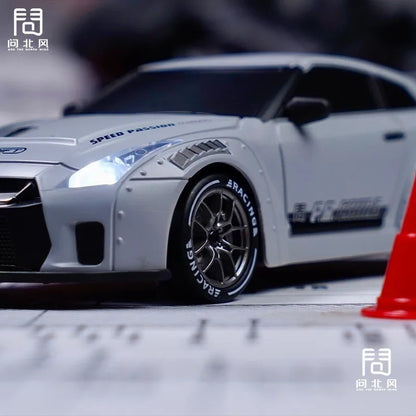 LKCOMO radiostyrd driftbil 1:24 med fyrhjulsdrift