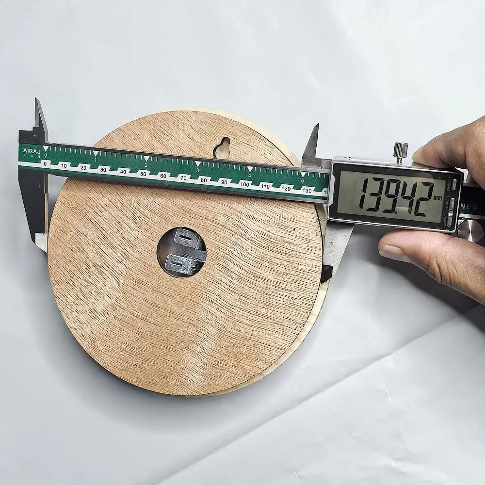 Bastutermometer & Hygrometer i Massivt Trä – Väggmonterad, 15×15 cm, 20–120°C