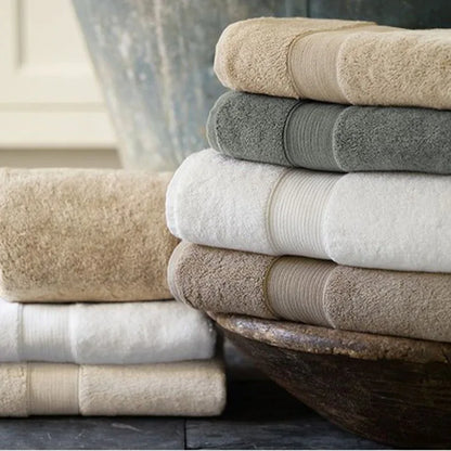 100% Pure Cotton Towel, High-Quality Bath Towel, 5-Star Hotel Thick Beach Towel, Softer 70x140cm Thick Bath Towel