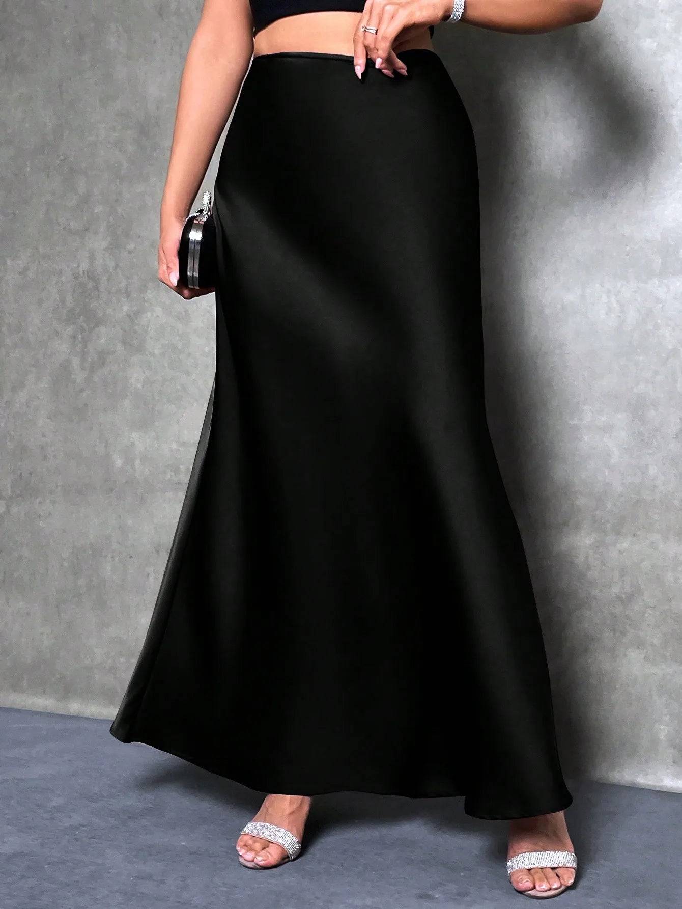 Solid Color High-Waisted Elegant Satin Skirt, Women's Plus-Size Skirt, Suitable for Spring, Summer, and Autumn