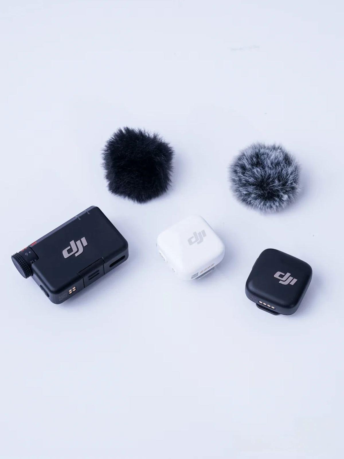 DJI Mic Mini trådlös streamingmikrofon – brusreducering och laddfodral